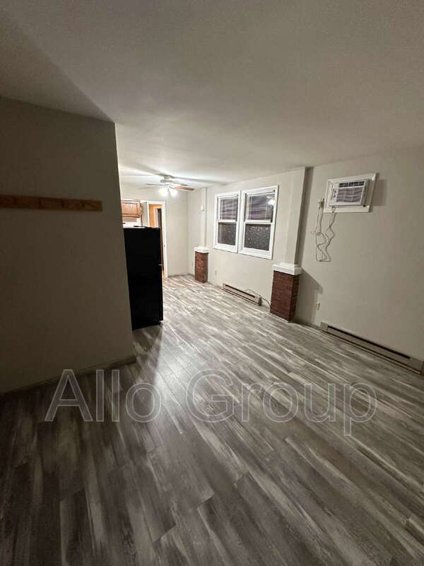 Photo - 655 Green St Unit 4