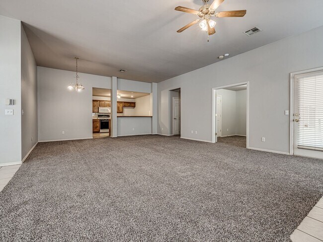 Photo - Gated 3 bed 2 bath home in Crystal Gardens...