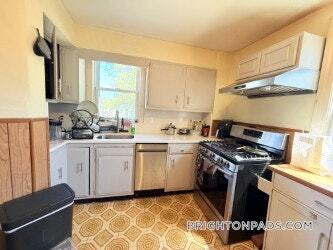 Building Photo - 20R Winship St