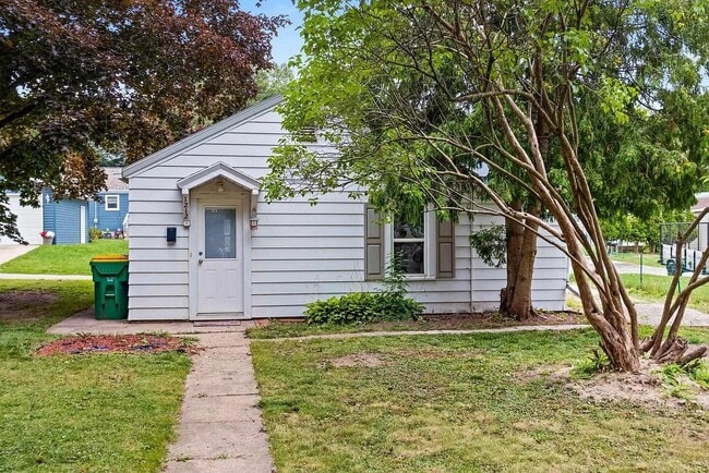 Building Photo - 1212 S Oakland Ave