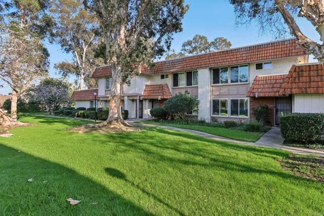 Photo - 2711 Via Festivo