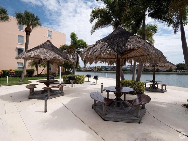 Building Photo - 7405 Bay Island Dr S Unit 224 Rental