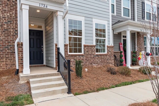 Photo - 1726 Westfall St Townhome