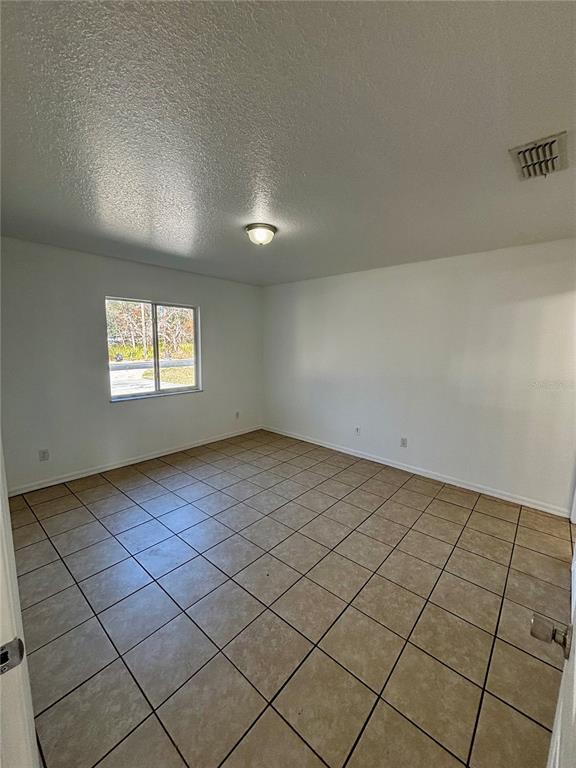 Photo - 6 Spring Trail