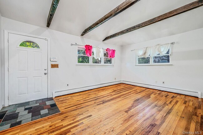Photo - 71 Pinewood Dr