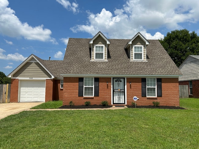 Building Photo - Spacious 4BR/3BA Horn Lake Home | 2,046 Sq Ft, Hardwood Floors, Fireplace & Garage