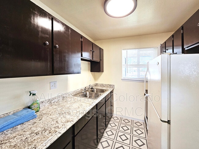 Photo - 1129 Cree Dr Unit C