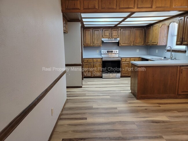 Photo - 104 S 40th St