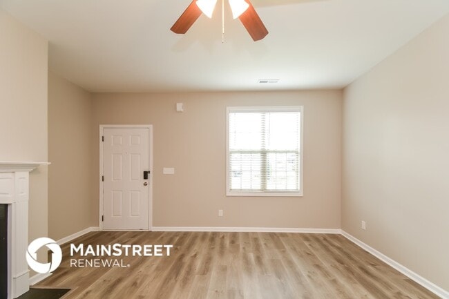 Photo - 353 Chamberlain Dr