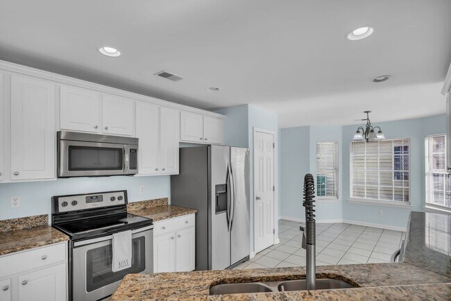 Photo - 2233 Blakers Blvd