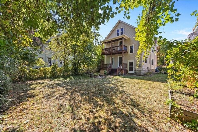 Photo - 15-17-17 Roosevelt St