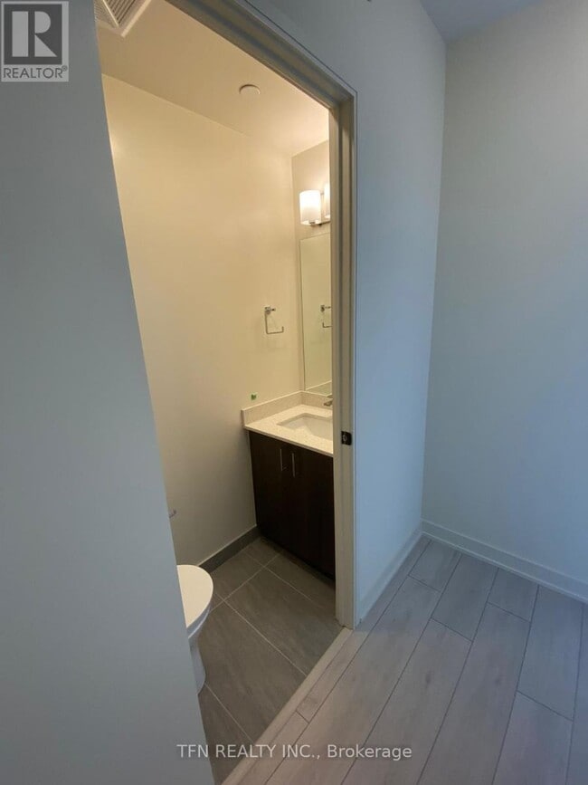 Photo - 8010 Derry Rd Unité 909