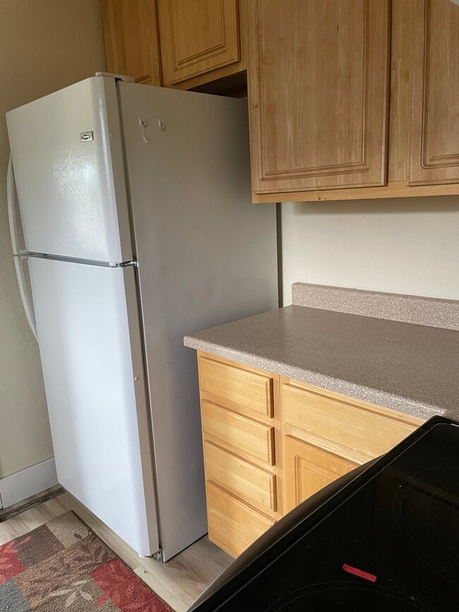 Photo - 104 E Walnut St