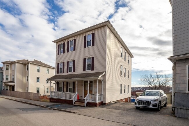 Photo - 18 Gage St Unit 1