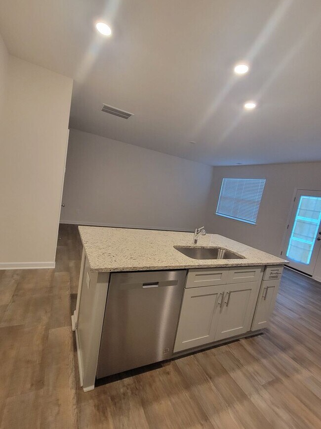 1325 Broholmer Ln