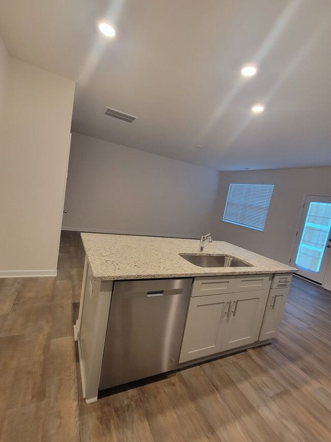 Photo - 1325 Broholmer Ln