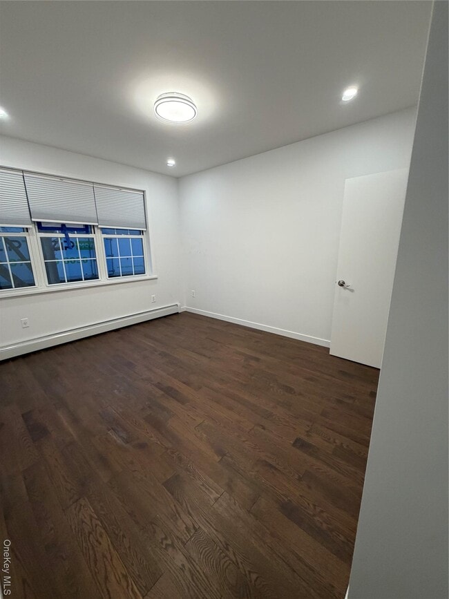 Photo - 609 Ovington Ave Unidad 1