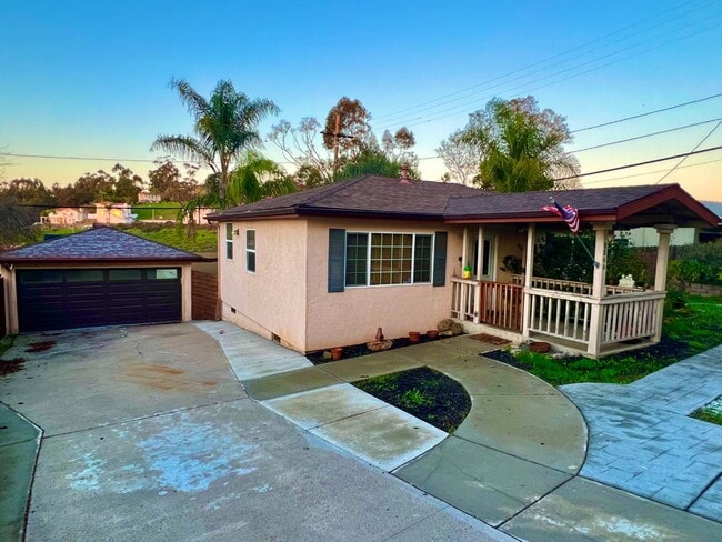 Photo - 8844 Greenview Pl House