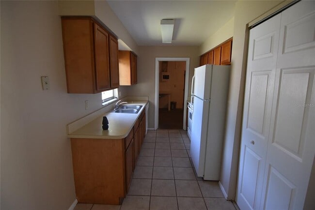 Photo - 423 Longwood Cir