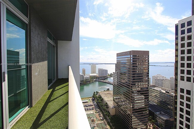 Photo - 500 Brickell Ave Unidad 4110 Rental