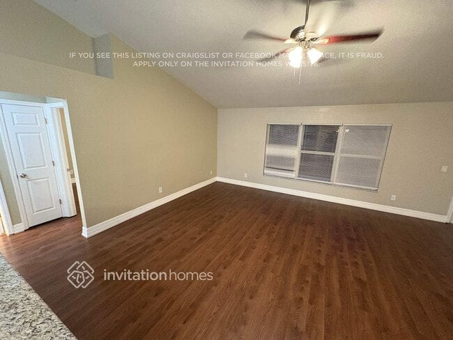 Photo - 25913 Aysen Dr