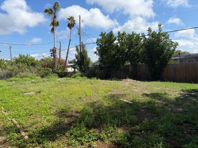 Photo - 2208 N Lockwood Ridge Rd Unit A