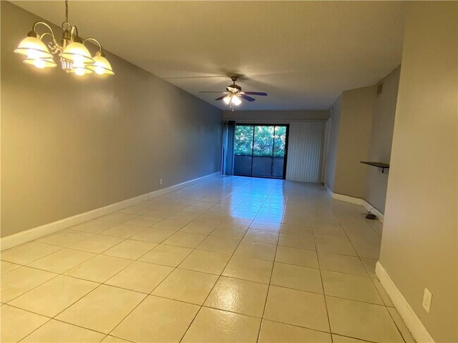Photo - 2967 Riverside Dr Unit 109