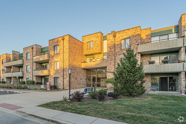 Building Photo - 1919 Prairie Square Unit 203 Rental