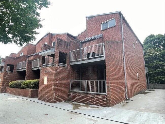 Building Photo - 385 Ralph McGill Blvd NE Rental