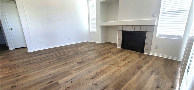 Photo - GREEN VALLEY CONDO IN  RENOVATED CONDITION