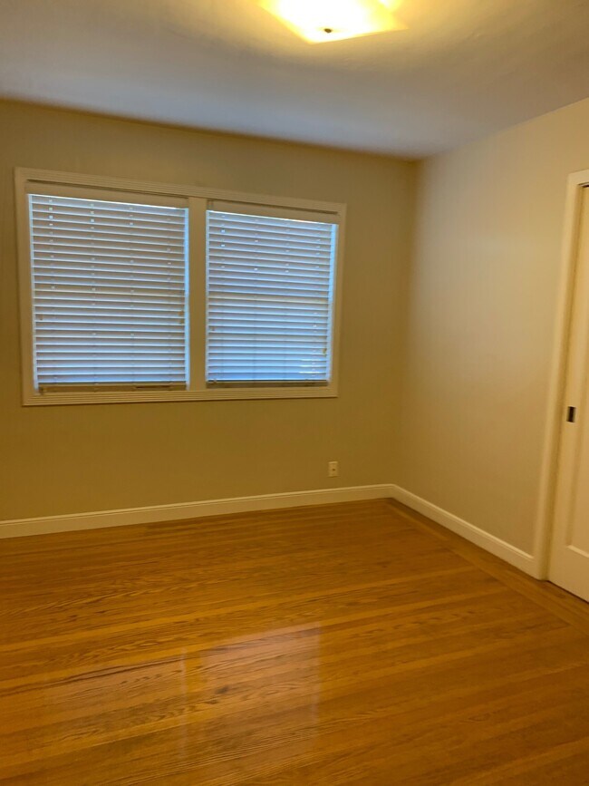 Photo - 472 Margarita Ave Unidad 472