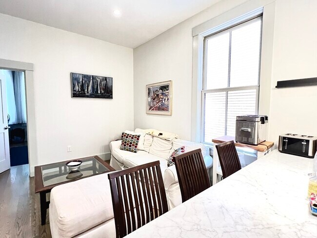 Building Photo - 15 Boardman St Unit 1A Rental