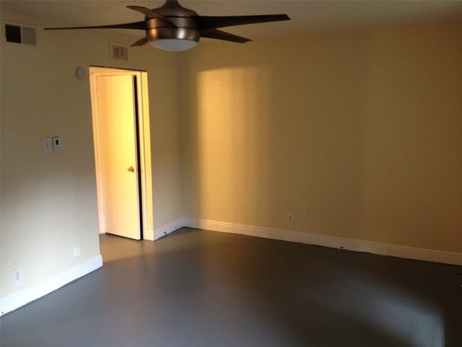 Photo - 710 Colquitt St Unit 07