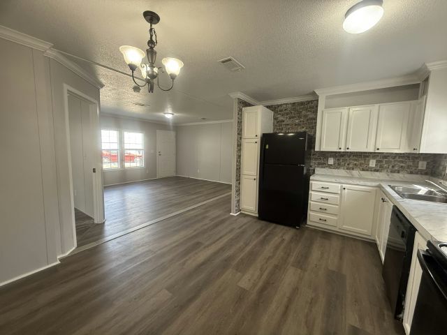 Photo - 9707 Polak Dr