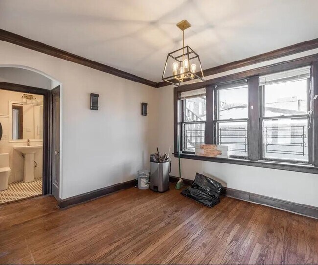 6411 N Talman Ave Unit 304