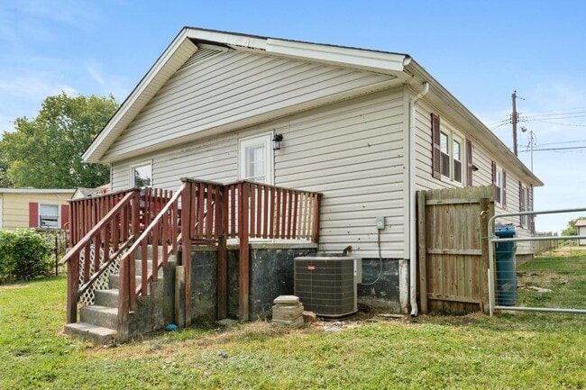 Photo - 4686 Jackson Rd