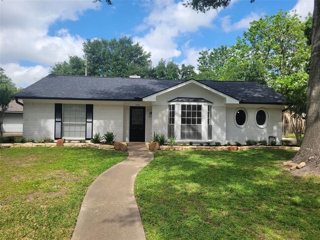 Building Photo - 1409 Drexel Dr Rental