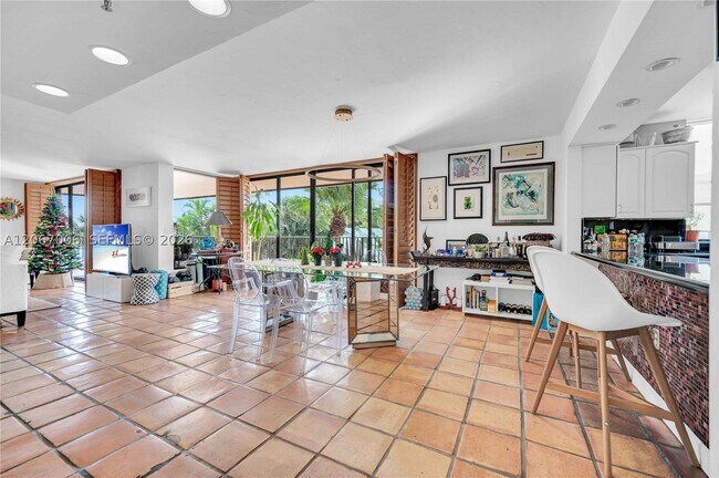 Photo - 1700 S Bayshore Dr Unit 3B