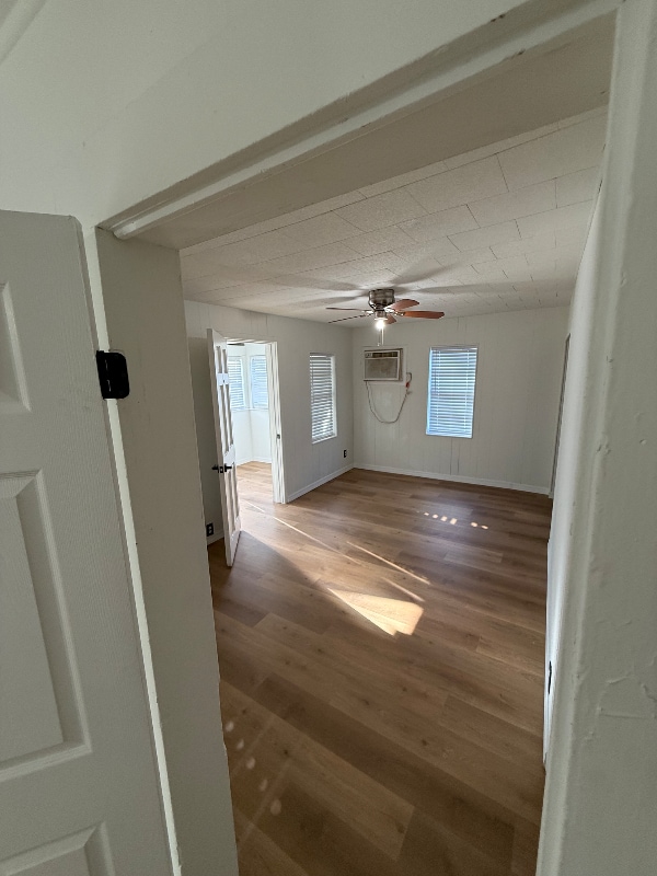 Photo - 935 21st St S