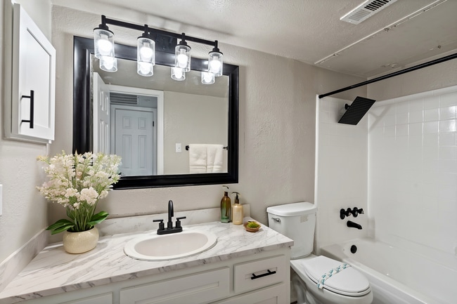 Photo - Regal Court Apartments