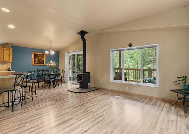 Photo - 12272 S Fork Little Butte Creek Rd