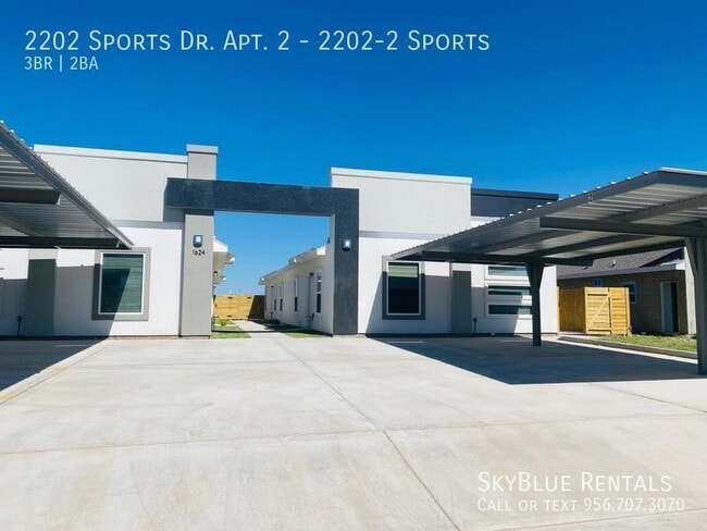 Building Photo - 2202 S Sports Dr Unit 2202-2 Sports