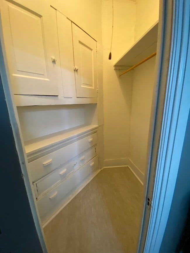 Photo - 1941 Madison St Unit A