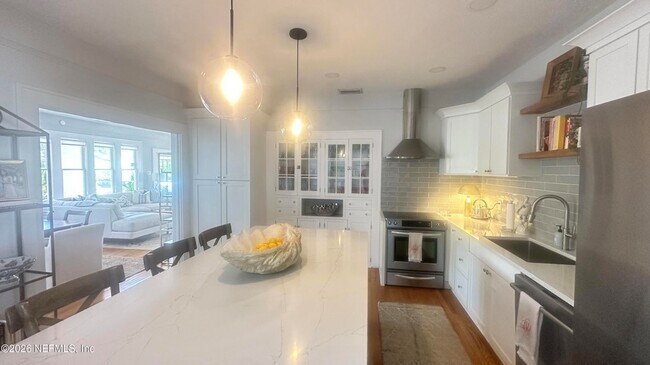 Photo - 1332 Belvedere Ave