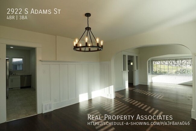 Photo - 2922 S Adams St
