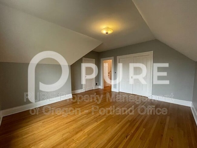 Photo - 3104 SE Morrison St