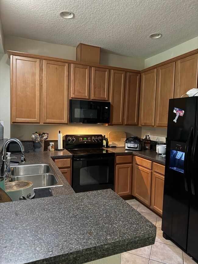 Cocina - 13493 Prism Ct