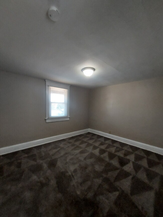 Photo - 173 Grant St