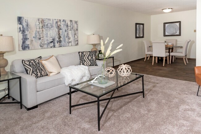 Photo - Burnsville Parkway Apartments