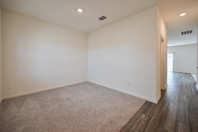 Photo - 13530 Kinsman Road